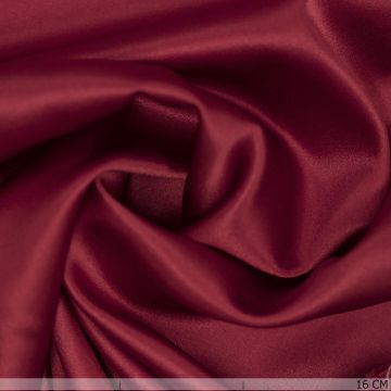 Puur zijde stretch diep rood