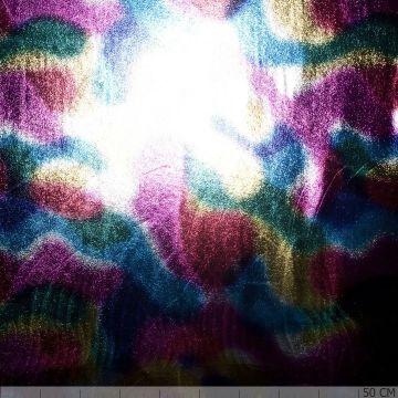 Lamé Stretch liquid Forms Rainbow