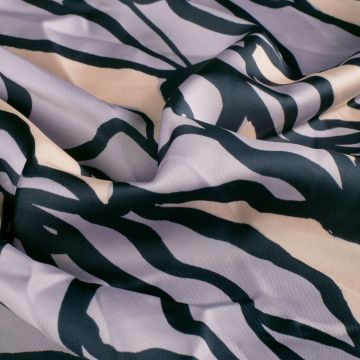 Satijn stof bedrukt Abstract Lila