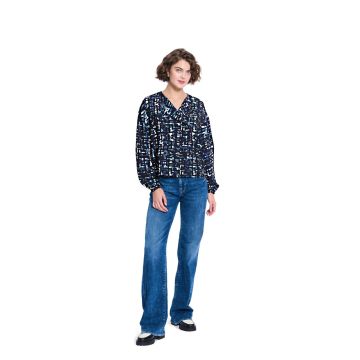 Burda naaipatroon 5597 - Blouse, maat 36-48