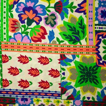 Viscose wilde bloemen patchwork